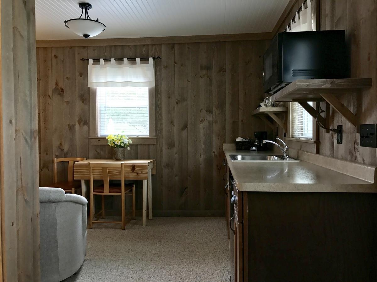 Cedar Ridge Cabins Honor エクステリア 写真