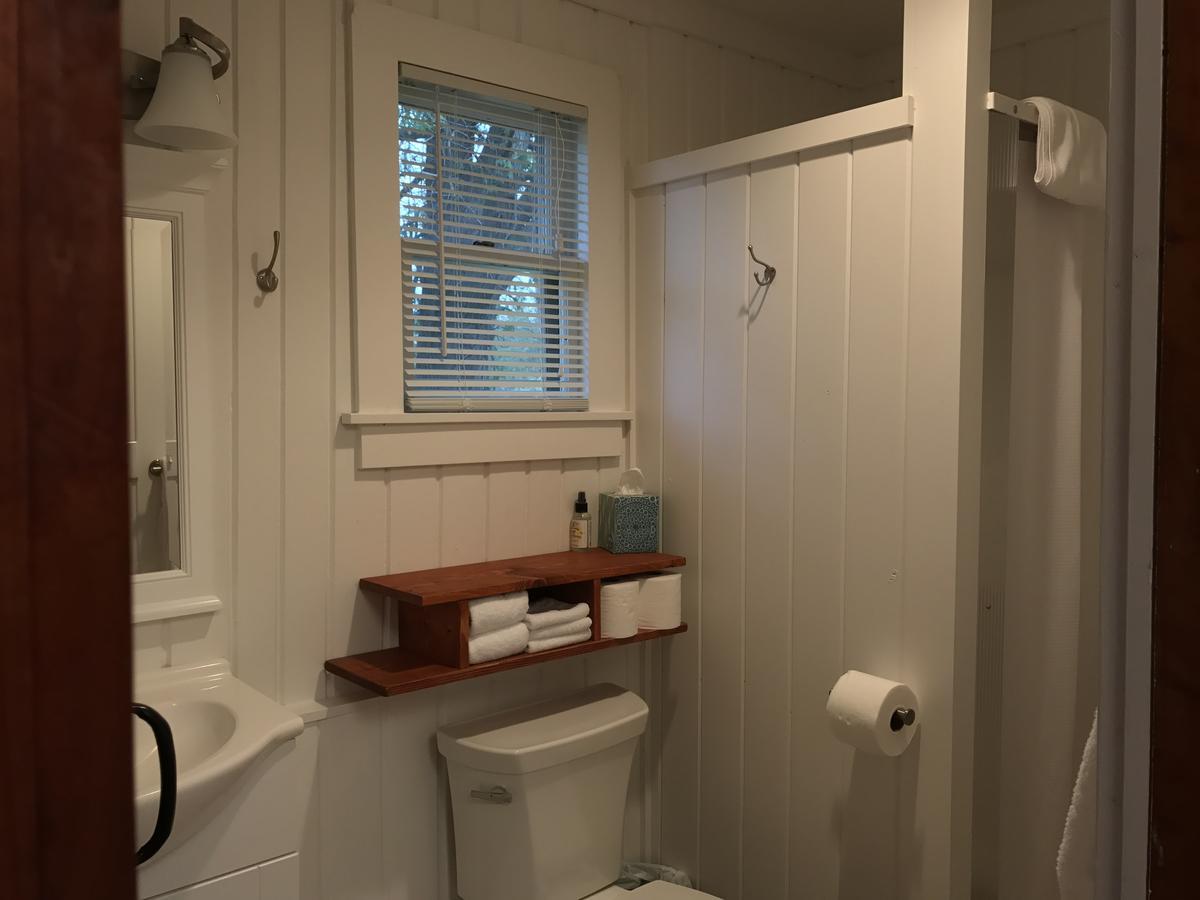 Cedar Ridge Cabins Honor エクステリア 写真